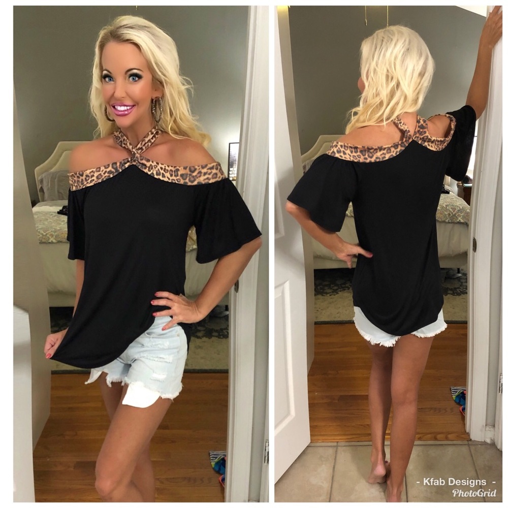 ❤️LAST 1! Leopard Flutter Overlap Neck Top! - Picture 3 of 6